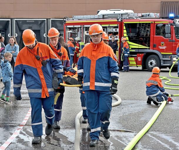 Die Jugendfeuerwehren im Einsatz.