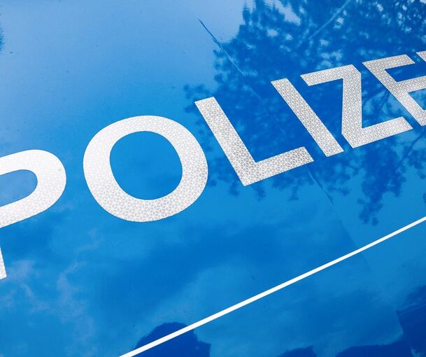 Die Polizei bittet um Hinweise.