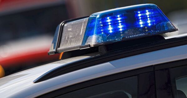 Die Frau wurde ins Krankenhaus gebracht.