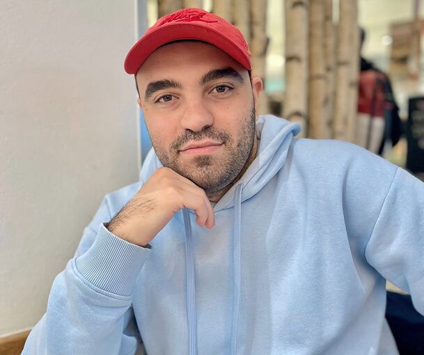 Qasem Allan ist im Oktober 2015 nach Deutschland gekommen. Heute studiert er an der Evangelischen Hochschule in Ludwigsburg Soziale Arbeit.