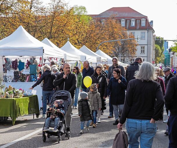 Das Kastanienbeutelfest bringt den Herbst in die Ludwigsburger Innenstadt.