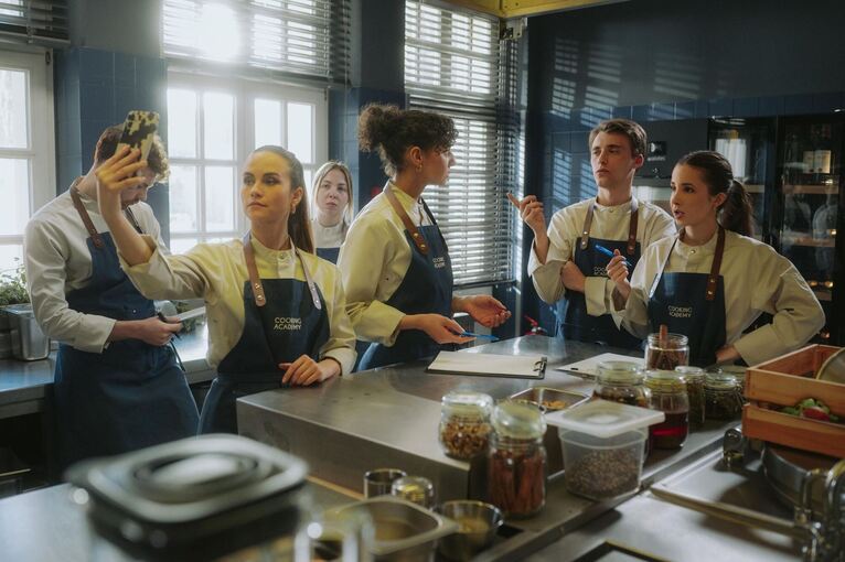 Neue ProSieben-Telenovela «Die Cooking Academy»