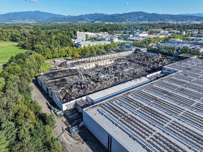 Millionenschaden nach Brand in Freiburger Industriegebiet