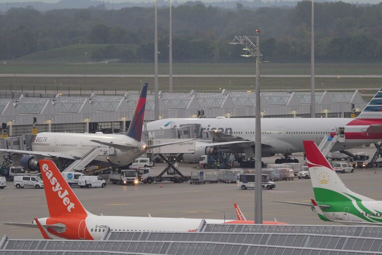 Nach Drohnensichtung am Flughafen München - Flugbetrieb Nach Drohnensichtung am Flughafen München - Flugbetrieb