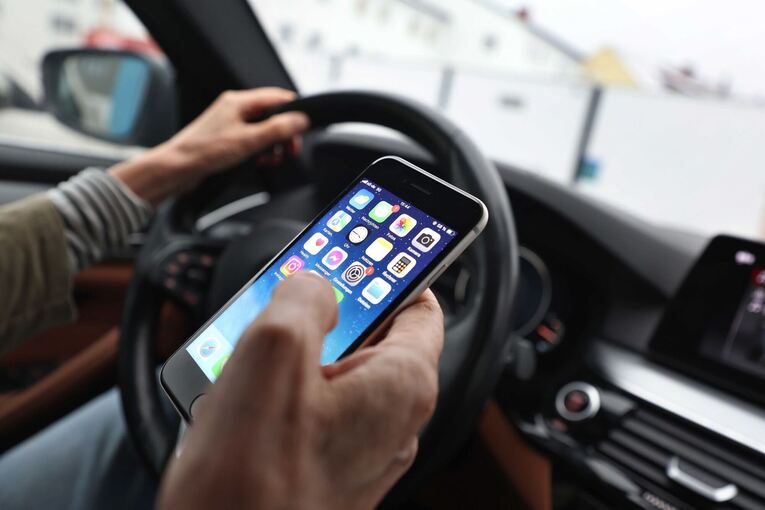 Handy am Steuer