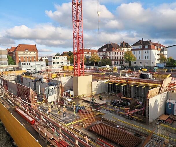 Langsam kann man es erkennen: Der Bau des neuen Bildungszentrums geht voran.