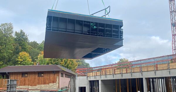 10-Millionen-Euro-Projekt in Tripsdrill: Ein Pool fliegt durch die Luft