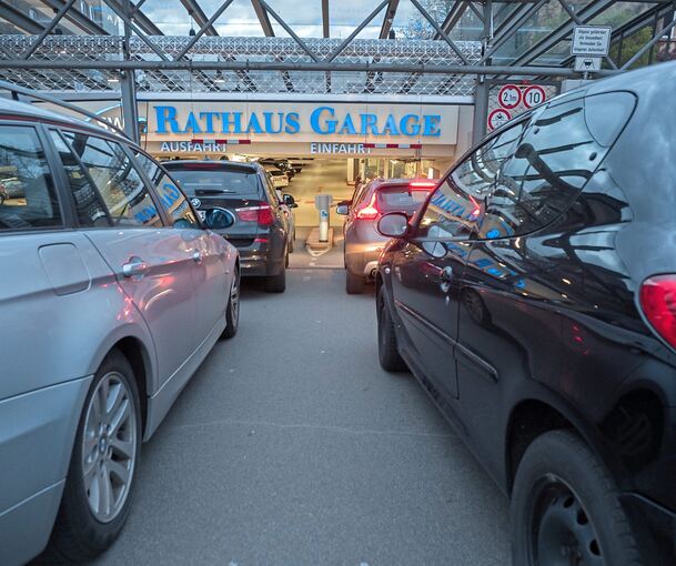 Die Rathausgarage ist eine beliebte Parkmöglichkeit in Ludwigsburg – auch abends.
