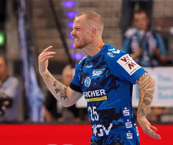 Stuttgarts Patrick Zieker bekommt es am Wochenende mit dem Welthandballer zu tun.