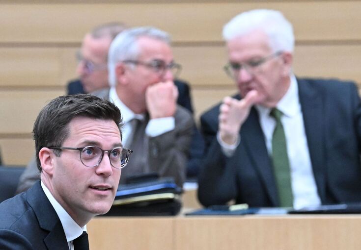 Landtagssitzung - Aussprache über den Etat