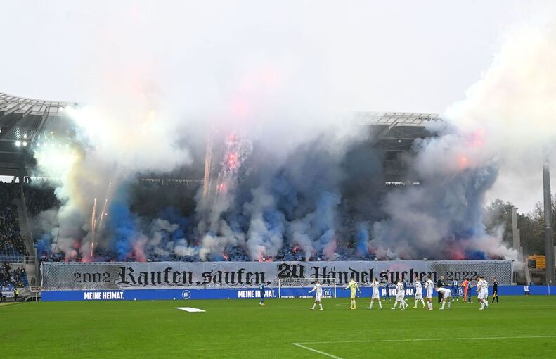 Karlsruher SC - FC St. Pauli Karlsruher SC - FC St. Pauli