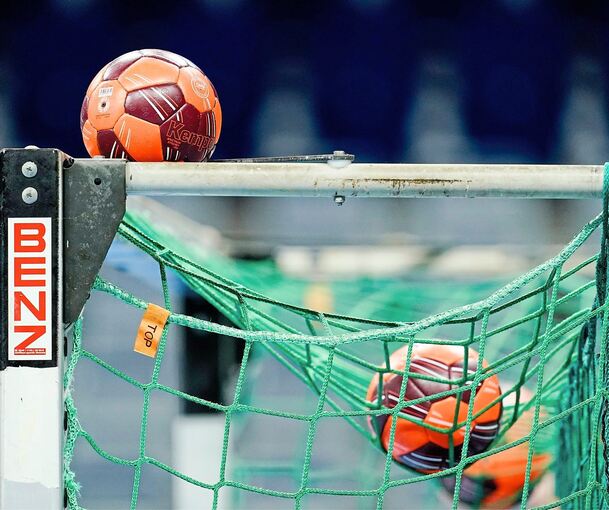 Die Trainer Volker Blumenschein und Tobias Klisch sollen den Zweitligisten HCOB bis zur Winterpause stabilisieren.