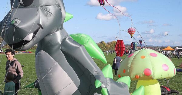 Das Drachenfest ist ein Highlight für Groß und Klein.