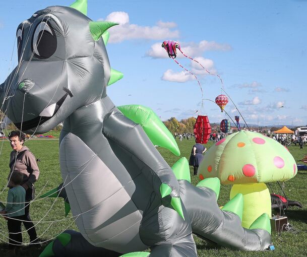 Das Drachenfest ist ein Highlight für Groß und Klein.