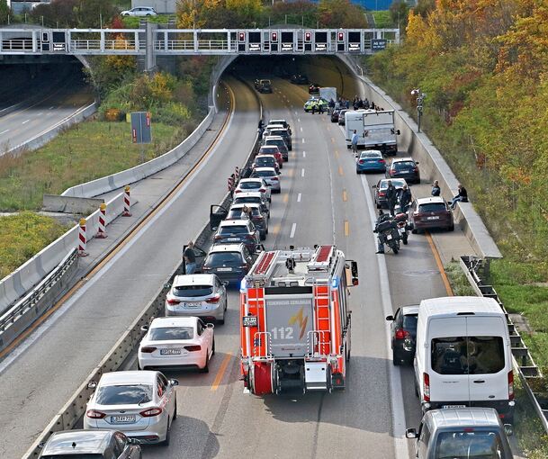 Nichts geht mehr: In der Spitze bildet sich am Samstag ein Stau von rund neun Kilometern vor dem Tunnel Richtung Autobahndreieck Leonberg.