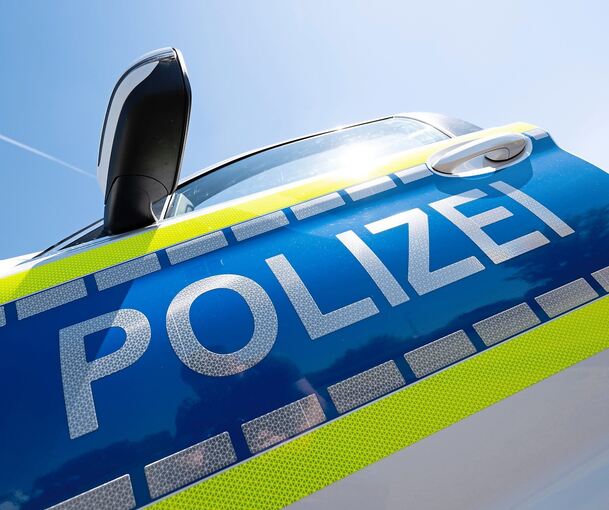 Die Polizei sucht Zeugen.