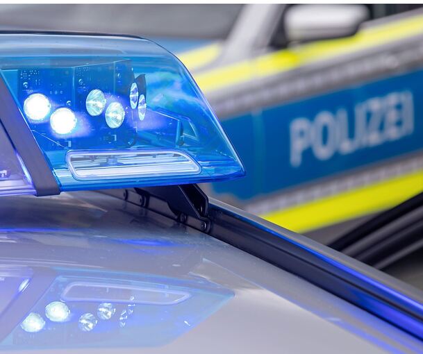 Die Polizei sucht Zeugen.