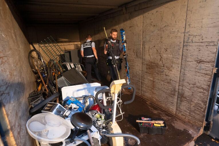 Polizei kontrolliert mutmaßliche Sperrmüll-Diebe
