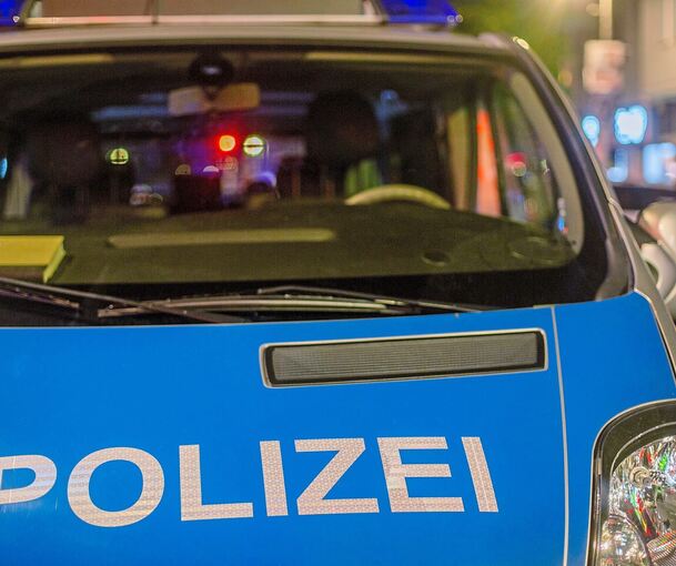 Die Ermittlungen der Polizei dauern noch an.