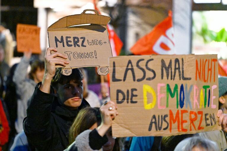 Demonstration nach «Stadtbild»-Aussagen - Heidelberg Demonstration nach «Stadtbild»-Aussagen - Heidelberg