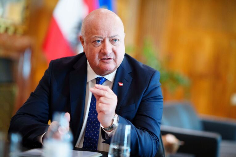 Österreich - Bundeskanzler Christian Stocker Österreich - Bundeskanzler Christian Stocker