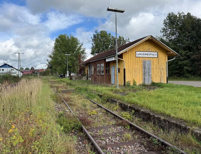 Bahnhof Langenneufnach an der Staudenbahn Bahnhof Langenneufnach an der Staudenbahn