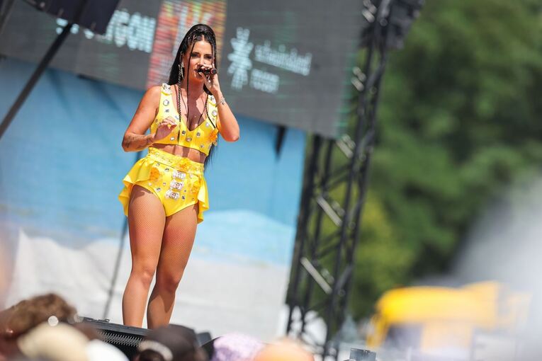 Musikerin Frenzy Musikerin Frenzy