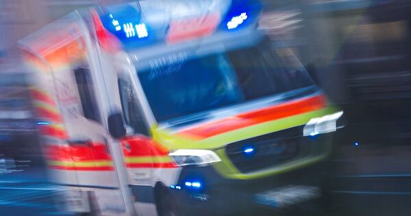 Der Radfahrer kam schwer verletzt ins Krankenhaus. Der Radfahrer kam schwer verletzt ins Krankenhaus.