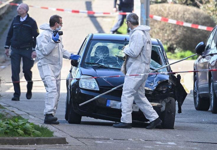 Auto fährt in Menschenmenge in Mannheim Auto fährt in Menschenmenge in Mannheim
