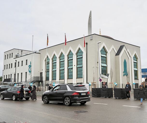 Blick auf die neue Moschee.