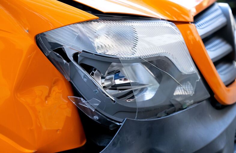 Blechschaden am Auto