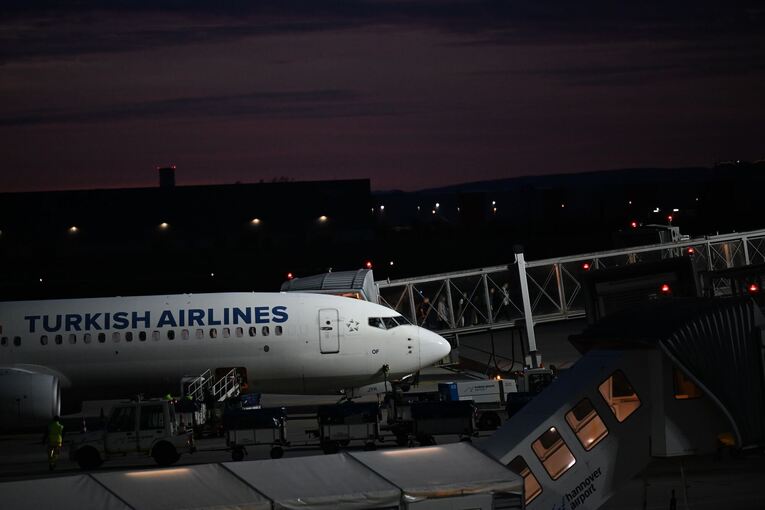 Flughafen Hannover - Ankunft von Afghanen mit Aufnahmezusage Flughafen Hannover - Ankunft von Afghanen mit Aufnahmezusage
