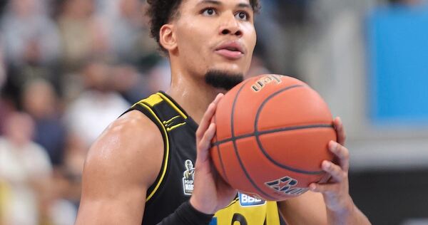 Forward der Riesen – und vor dem Spiel am Samstag auch Chefscout? Brandon Tischler.