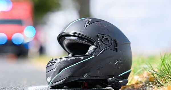 Motorradfahrer-nach-Verkehrsunfall-in-M-glingen-schwer-verletzt