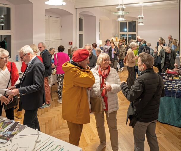 Form und Farbe: Der Oberstenfelder Katharinensaal schafft für die ausgestellten Exponate einen ansprechenden Rahmen.