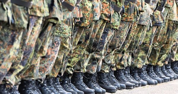 Kommt für den neuen Wehrdienst wieder die Musterung für alle?