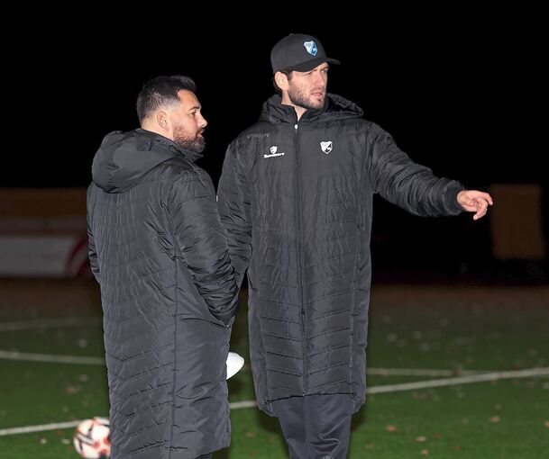 08-Trainer Daniel Zmpitas mit seinem Co-Trainer Imran Halilovic.