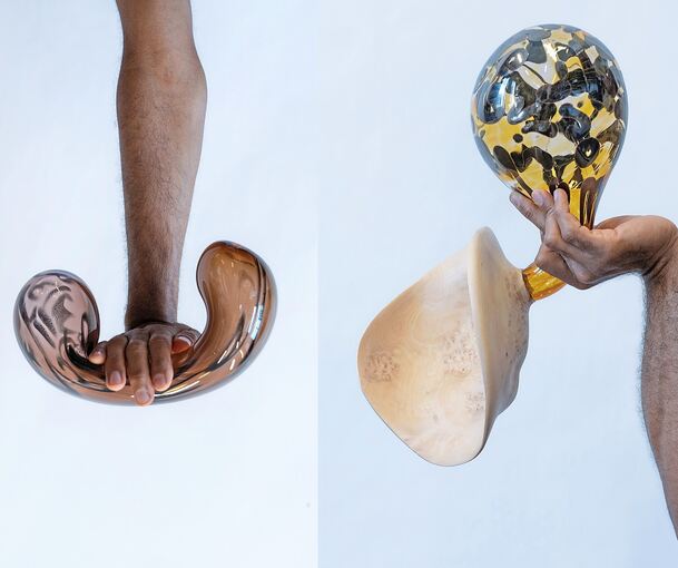 Spirituelle Annäherung an Identität, Glauben und Widerstand: Die Serie „Glowing Phalanges“ von Ahmed Umar.