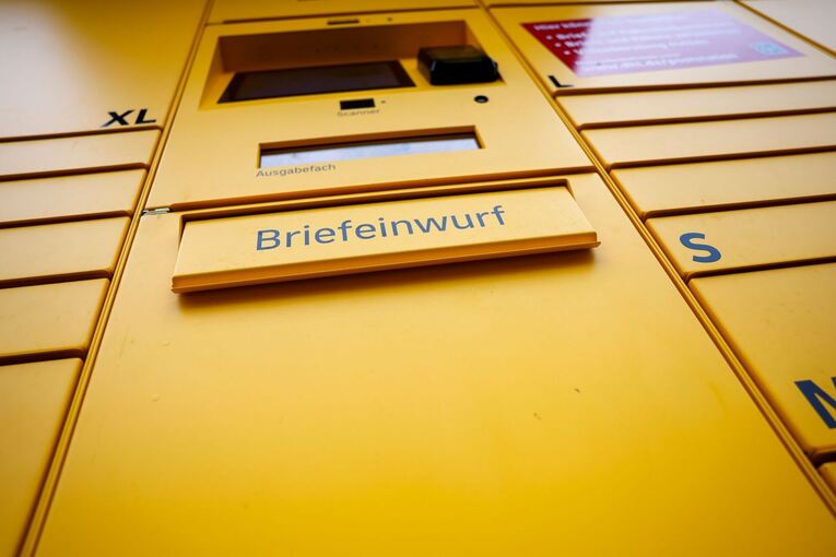 Statt echten Filialen: Post setzt stärker auf Automaten