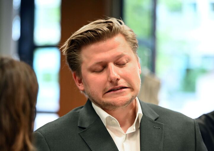 Zwischen Meme, Memme und Macho: Der Performative Male Zwischen Meme, Memme und Macho: Der Performative Male