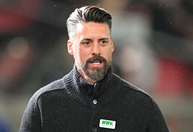 VfB Stuttgart - FC Augsburg VfB Stuttgart - FC Augsburg