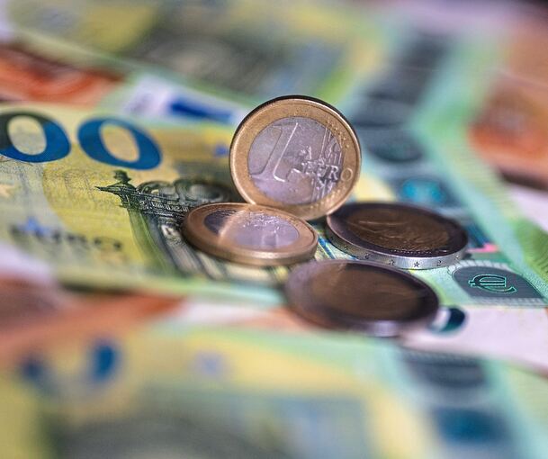 Jeden Euro zweimal umdrehen, ehe er ausgegeben wird: Das gilt auch im bislang so finanzstarken Ditzingen.