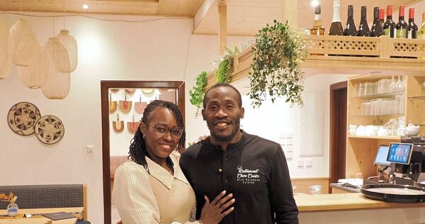 Marceline Ndjiemeni und Hiacinthe Ambassa Okala sind ein eingespieltes Team.