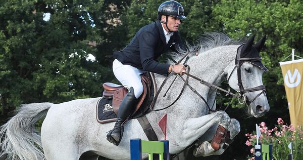 Jan Müller auf Pferd Ciricu – hier beim Pferdemarktturnier in Bietigheim-Bissingen.