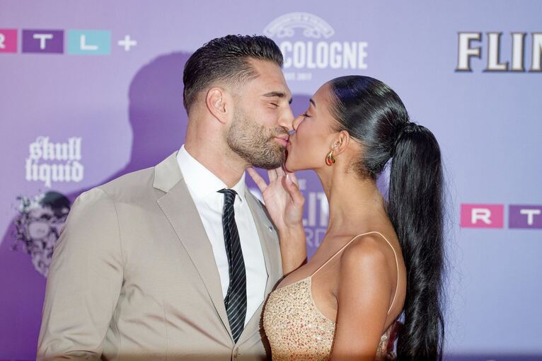 Aleks Petrović mit Freundin Vanessa Nwattu