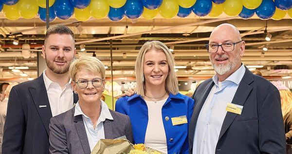 Der Edeka-Markt im Marstall ist Familiensache. Das Bild zeigt (von links) Nick, Astrid, Kim und Ralf Schönland.