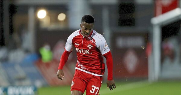 Für die Würzburger Kickers lief Ryan Adigo bereits in der 3. Liga auf. Nun spielt er mit dem SGV Freiberg um den Titel in der Regionalliga.