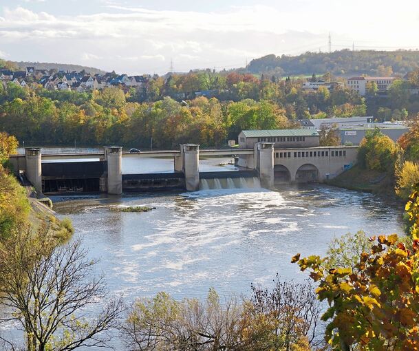 Die Neckarbrücke in Besigheim muss dringend saniert werden.