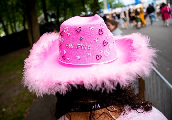 Vor dem Konzert von Taylor Swift in Hamburg Vor dem Konzert von Taylor Swift in Hamburg