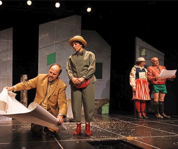 Eigentlich wenig bühnentauglich und doch sehenswert: „Heimsuchung“ am Theater der Altstadt.